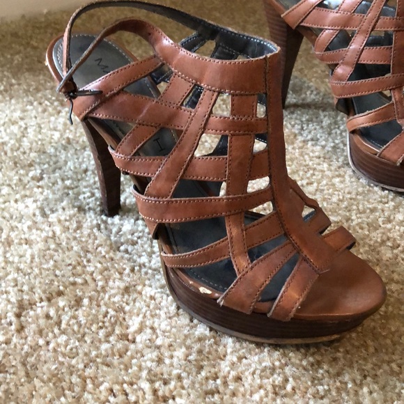 Marc Fisher Cage Heels - Picture 4 of 5